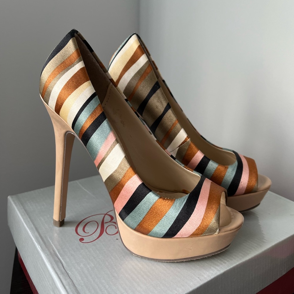 Open Toes Striped Heels